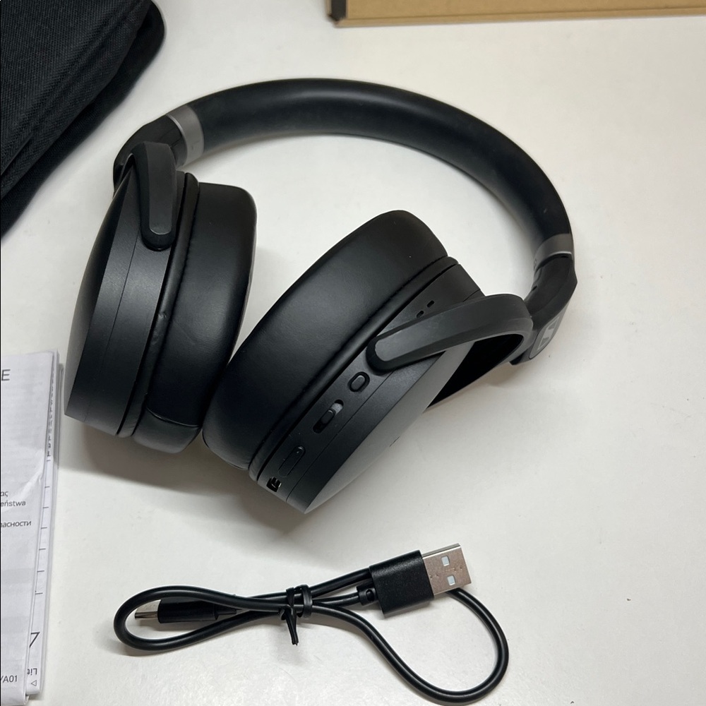 Sennheiser HD 450SE Wireless Headphones - Picture 3 of 16
